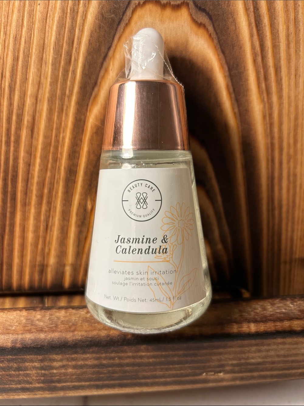 Jasmine & Calendula Soothing Facial Serum - White/Cream with Rose Gold Cap